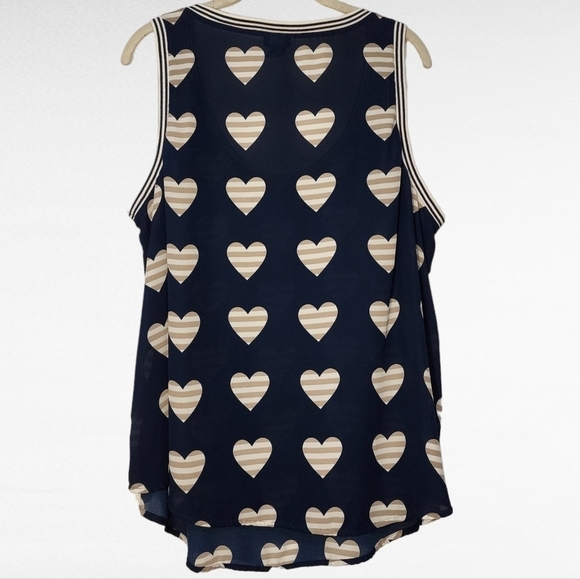 Torrid Blue Tank w/ Tan & White Heart Pattern Flowy Top Size 1 / 1x - Picture 2 of 6